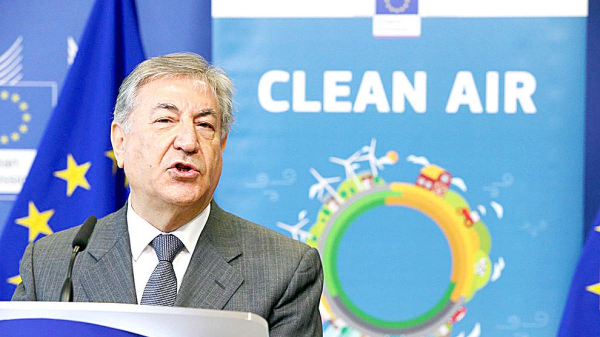 La UE exigeix a Barcelona i Madrid més esforç contra la contaminació
