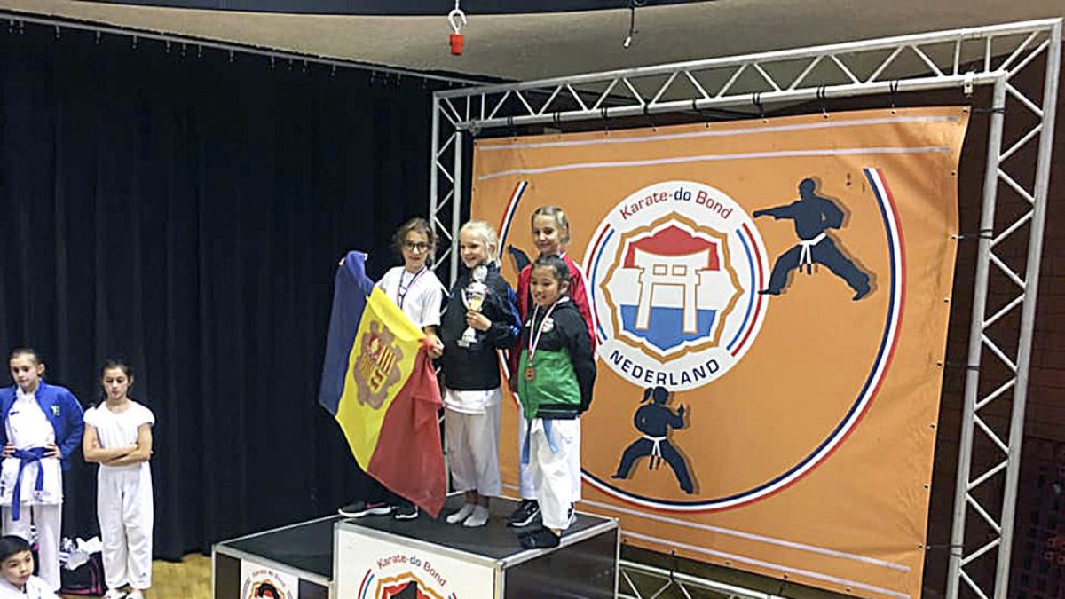 El Karate Xavi Andorra es penja tres medalles al Dutch Open for Youth a Holanda