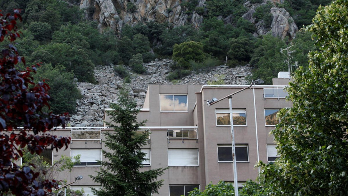 L'enderroc de mai acabar