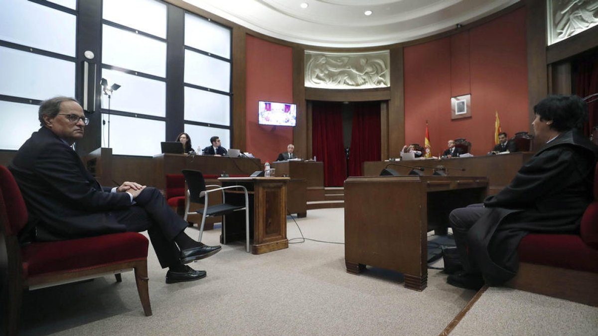 Torra admet que va desobeir la JEC i denuncia patir un “judici polític”