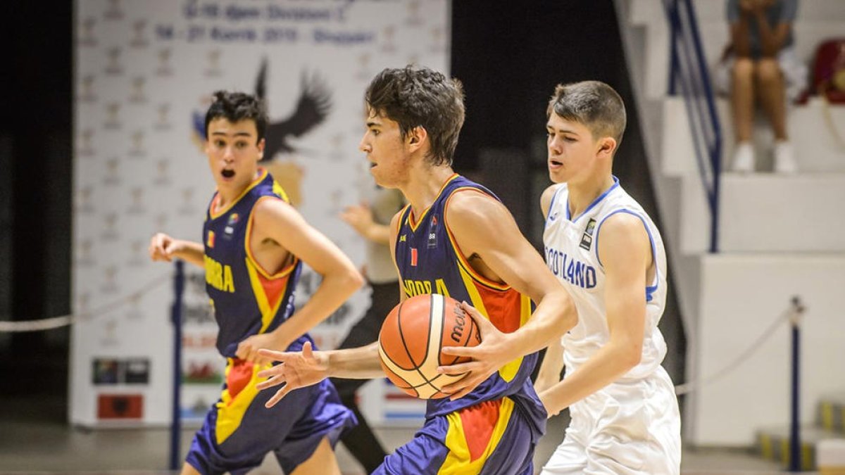 La selecció sub-16 guanya i jugarà la final de l'Europeu C