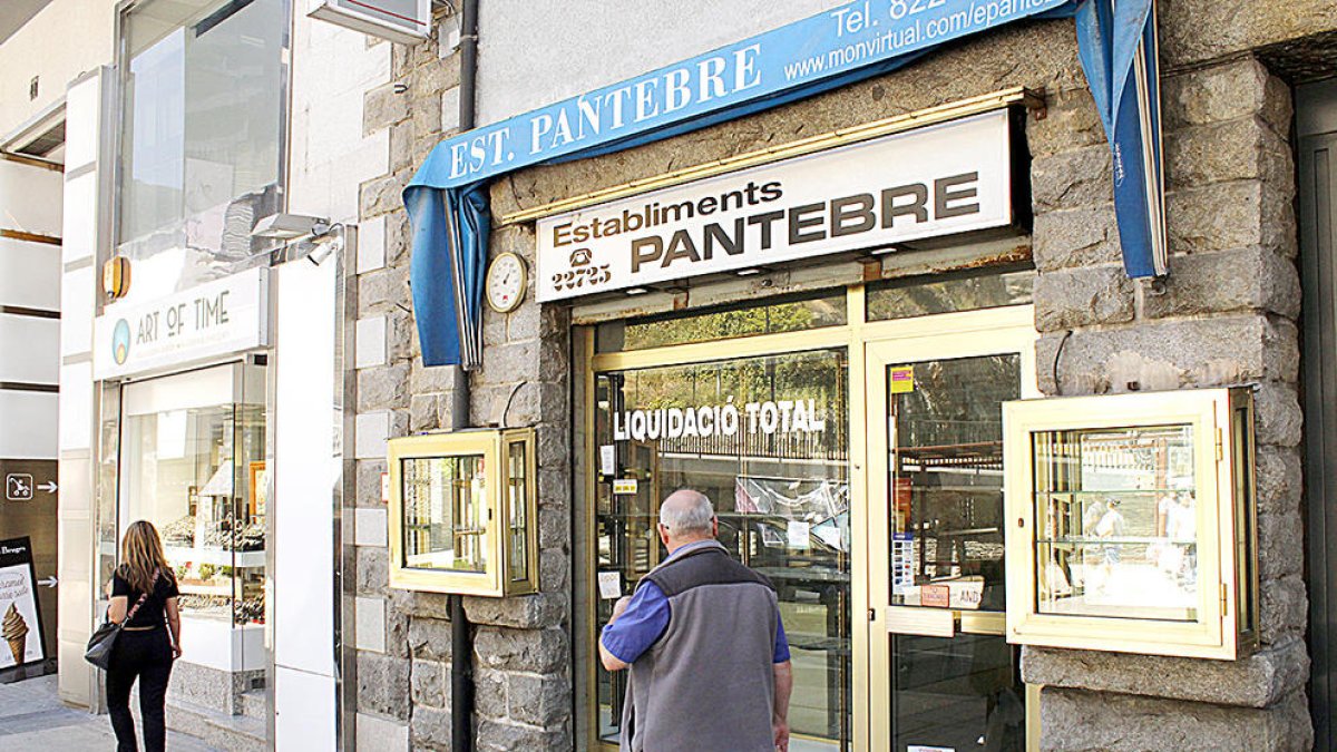 Adéu als Pantebre