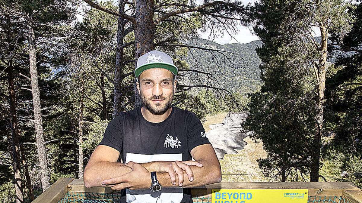 “L'art és un mitjà per fer moure les coses, fins i tot en política”