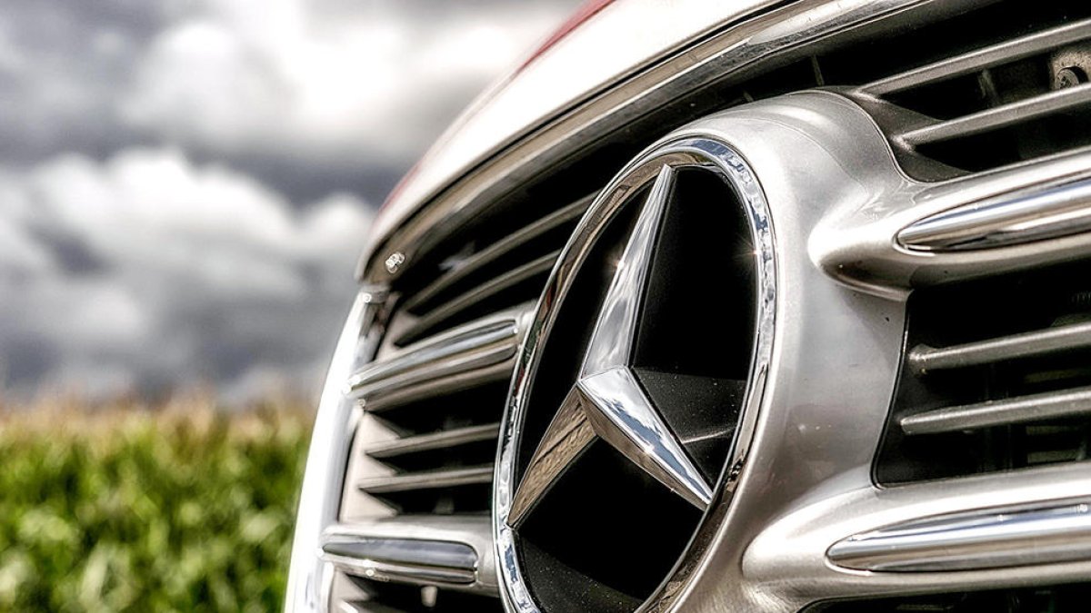 Condemnat a dos anys de presó per estafa amb un Mercedes