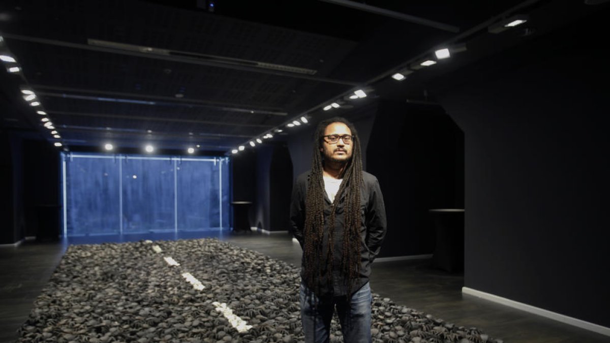 Balmaseda inaugura exposició amb 3.000 crancs a ArtalRoc