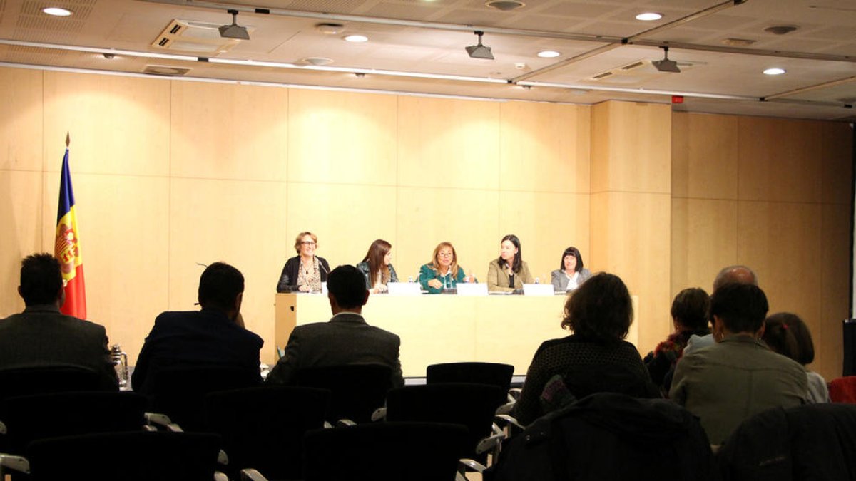 Parlant a la vora del foc