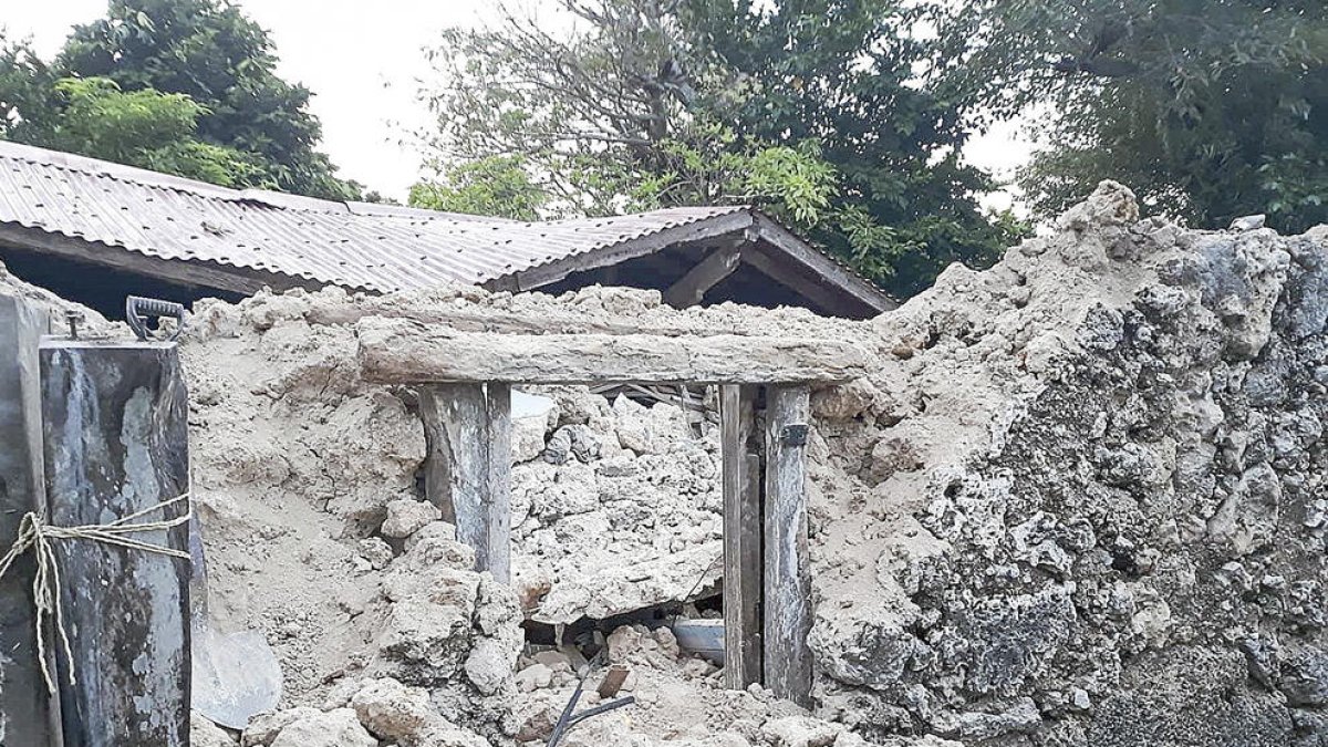 Vuit morts i 60 ferits en els terratrèmols de Filipines