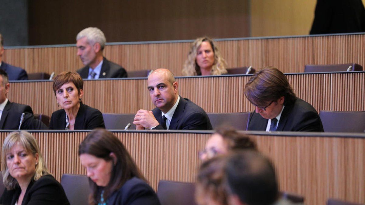 Els grups de la majoria volen un estudi per reduir tarifes d'Andorra Telecom i FEDA