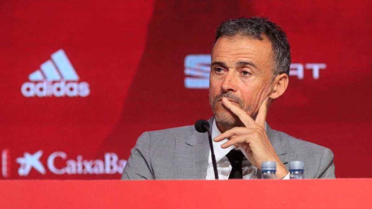 Luis Enrique assegura que Robert Moreno és una persona “deslleial”