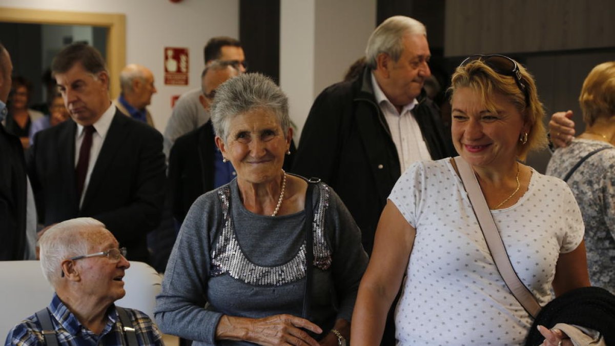 Canillo inaugura el centre de dia Com a casa per a padrins