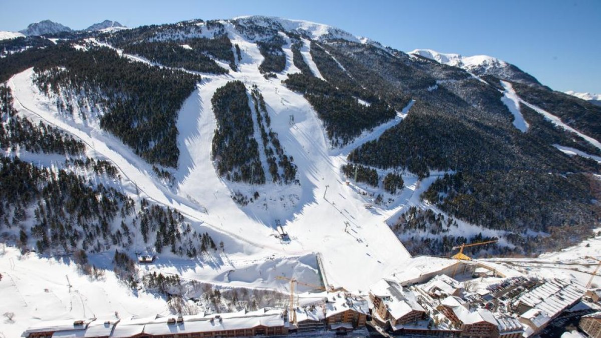 Grandvalira posa a la venda el forfet de temporada