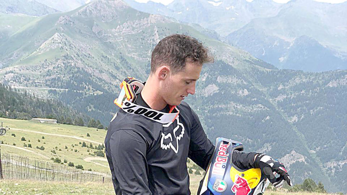 Espargaró és multat per conduir sense punts al carnet