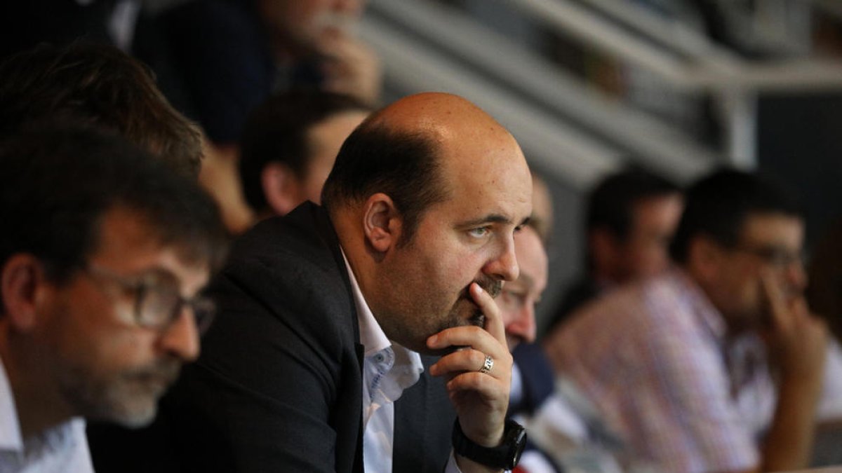 El MoraBanc demanda l'ACB i li exigeix 1,6 milions d'euros