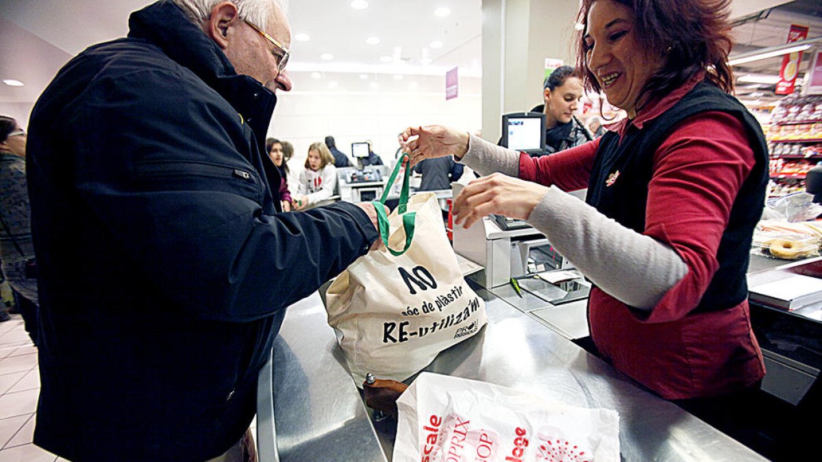 Els comerciants demanen més campanyes