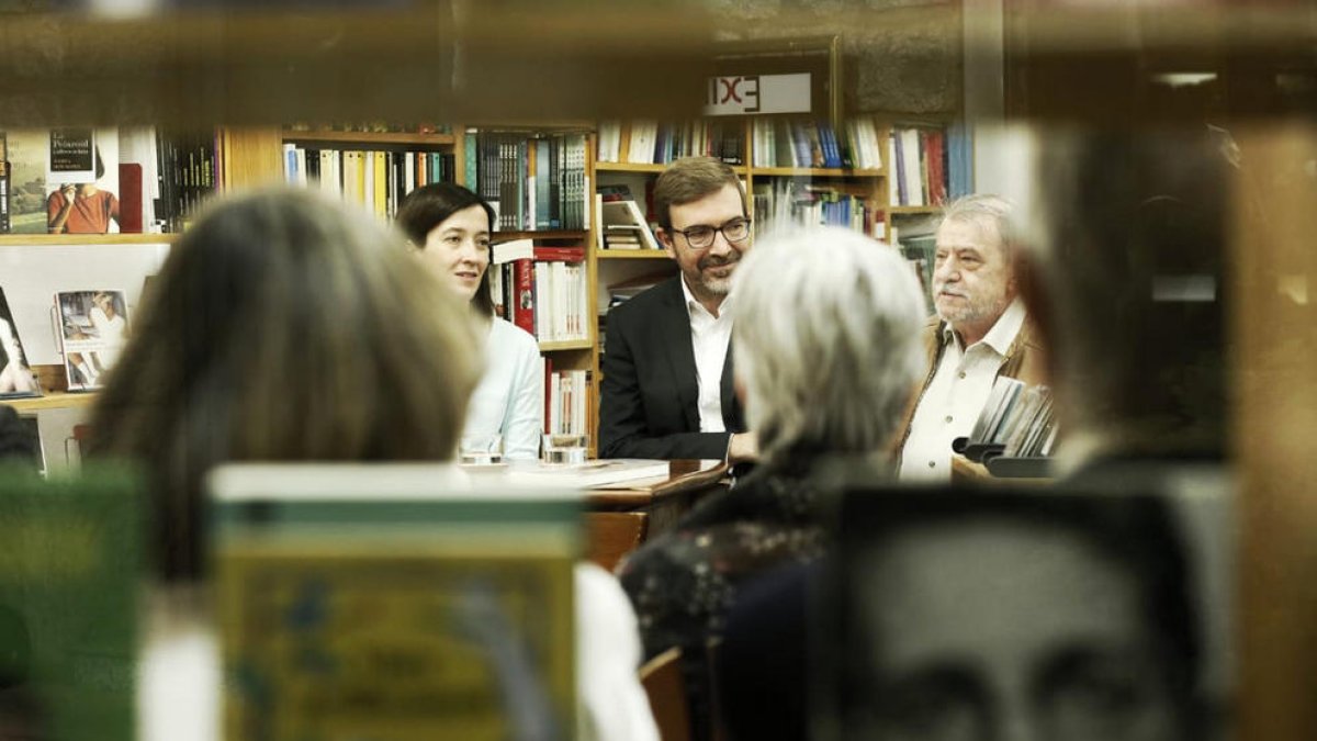 Serrahima presenta 'La mare del temps', relat íntim guanyador del Fiter i Rossell