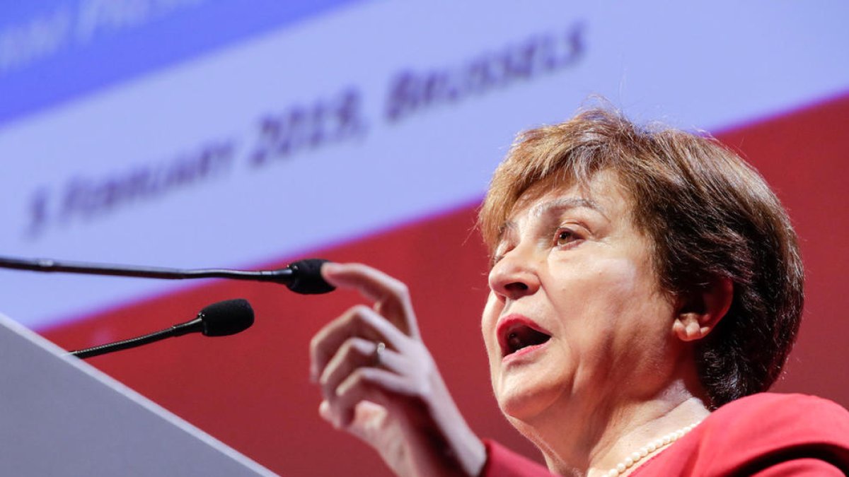 L'FMI alerta de “desacceleració massiva” per la guerra comercial