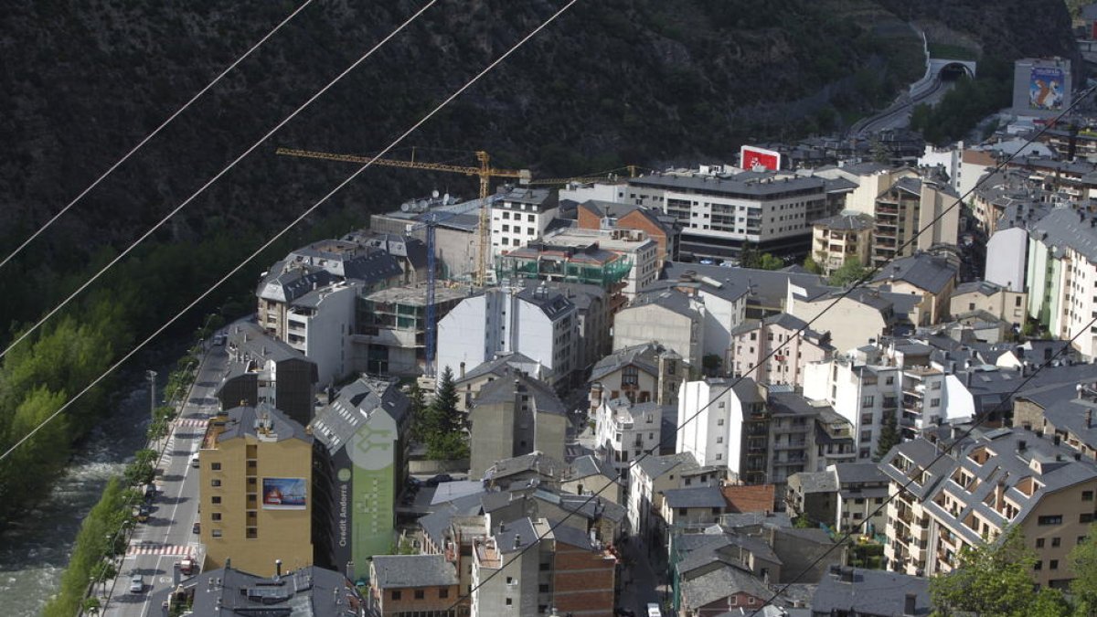 Una avaria elèctrica afecta 2.500 abonats de Sant Julià