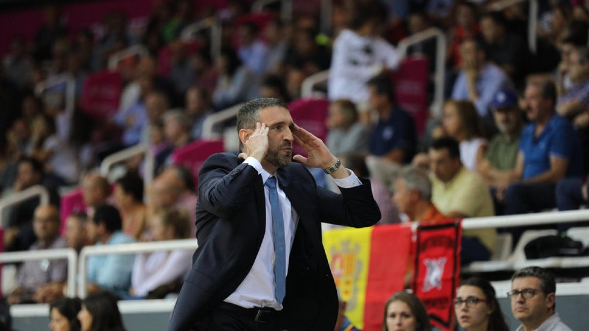 “Aquesta és la línia”