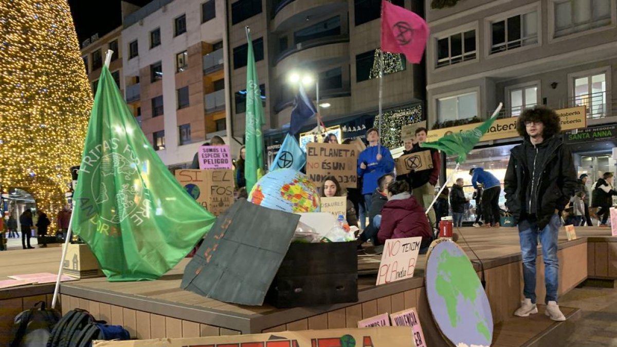 Fridays For Future demana transport públic gratuït