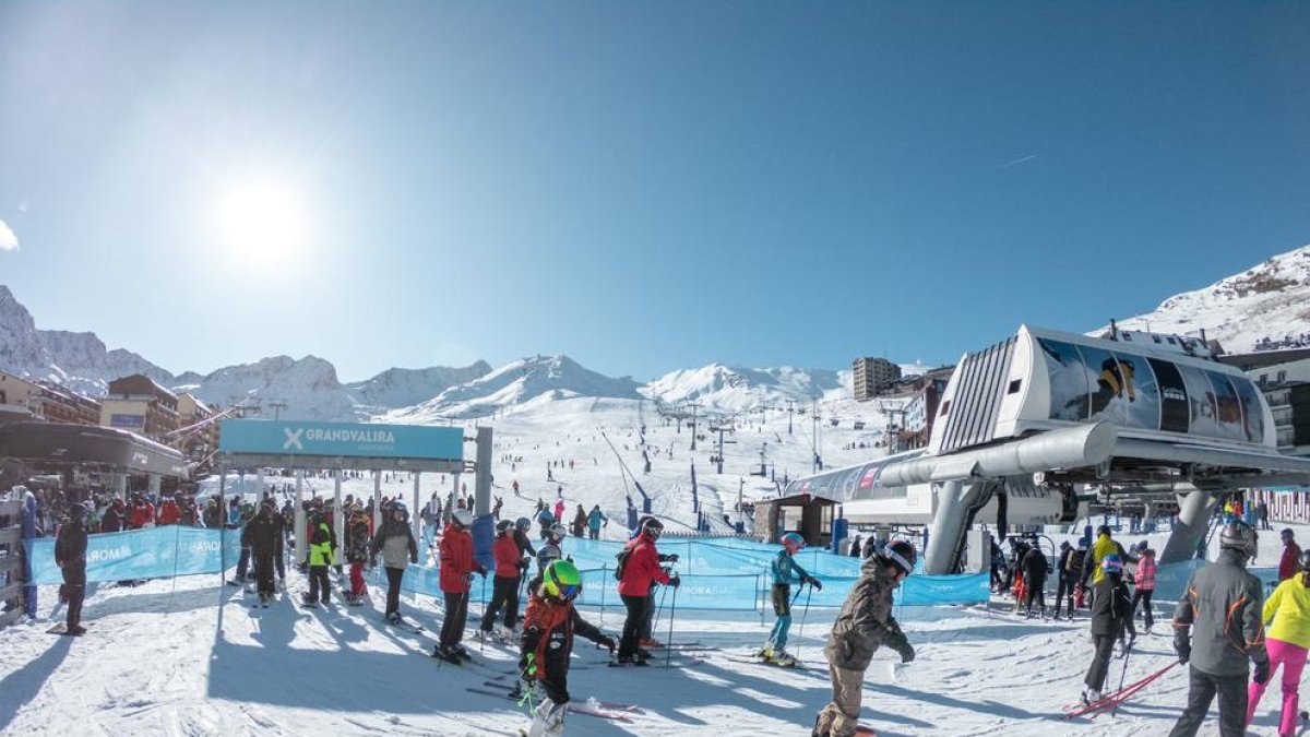 Les estacions d'esquí reben 63.000 visitants