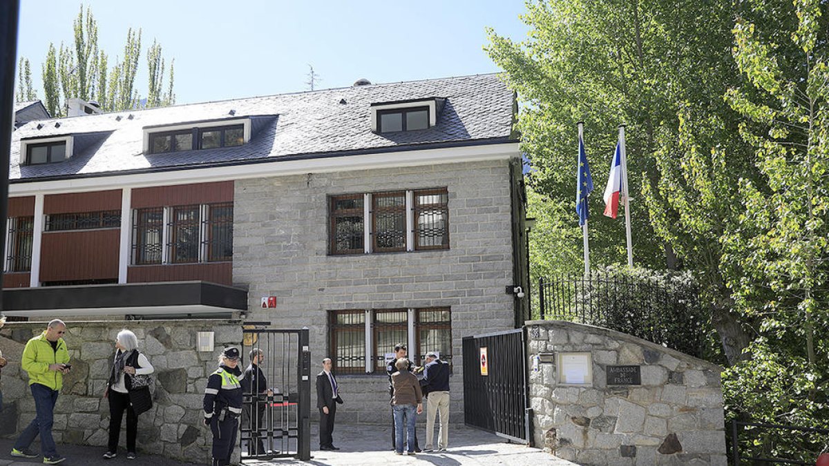 França reobrirà el consulat l'1 de febrer