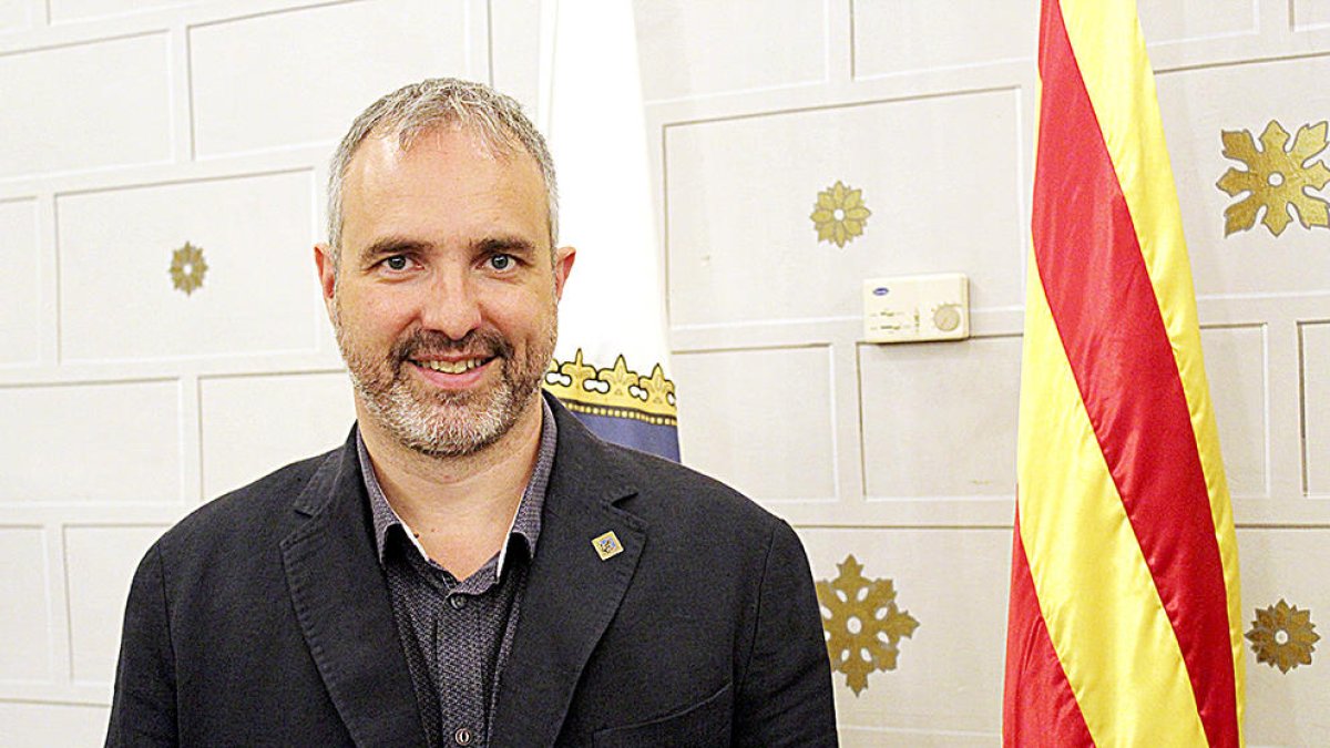 “La frontera no ha de ser un lloc que ens separi, sinó 
al contrari”