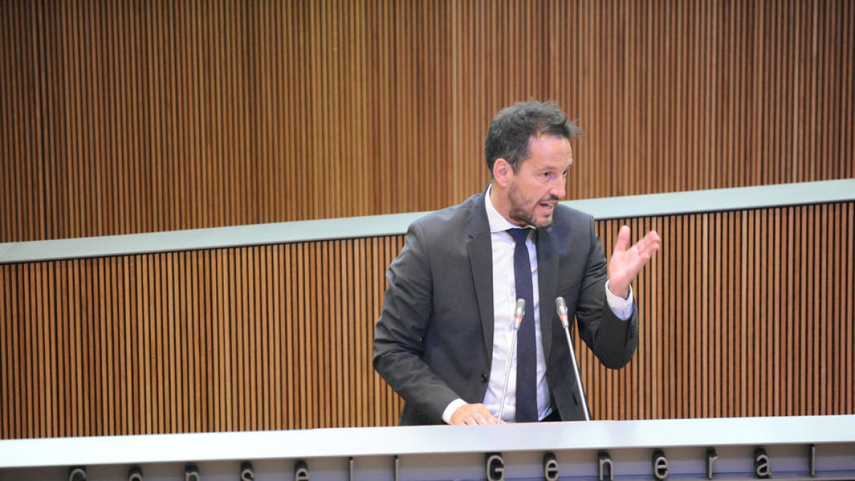 Pere López demana el cessament del ministre Torres