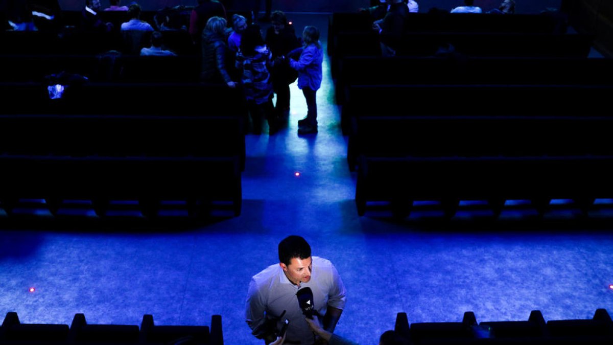 Gallardo ha d'intervenir per evitar un motí a la capital