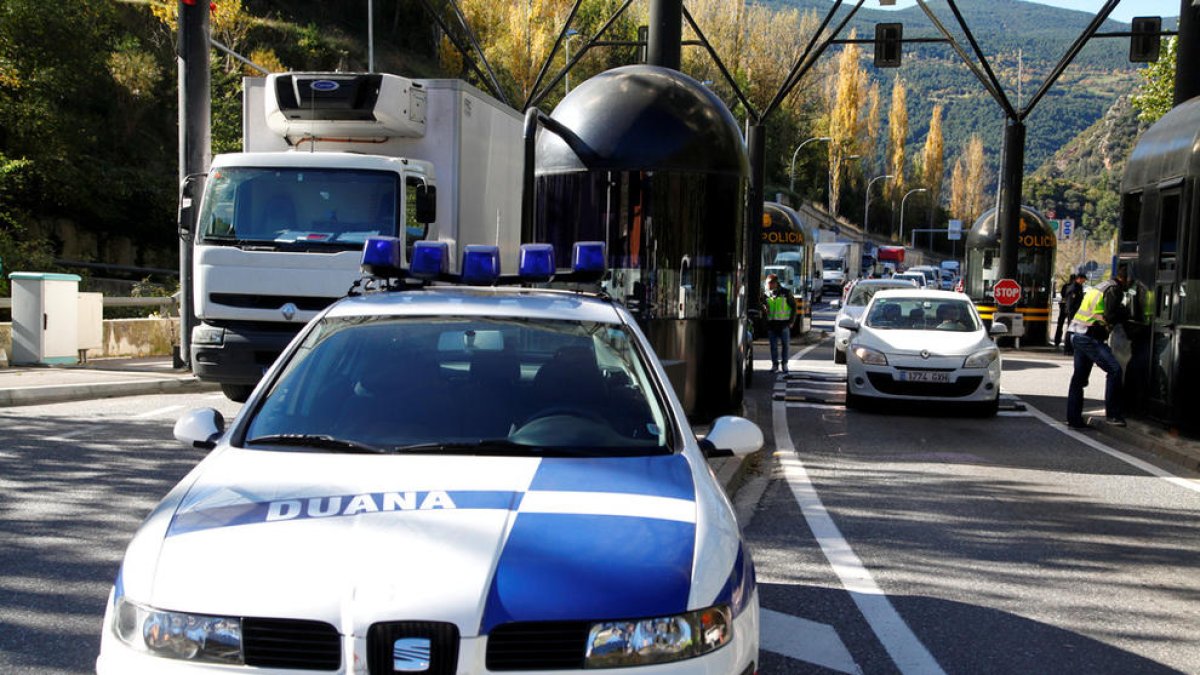 Tres anys de presó per passar 50 grams de cocaïna pel Runer