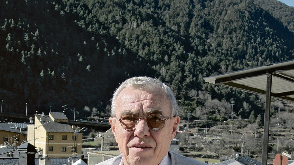 Mor a 83 anys l'exfutbolista Pepe Csoka