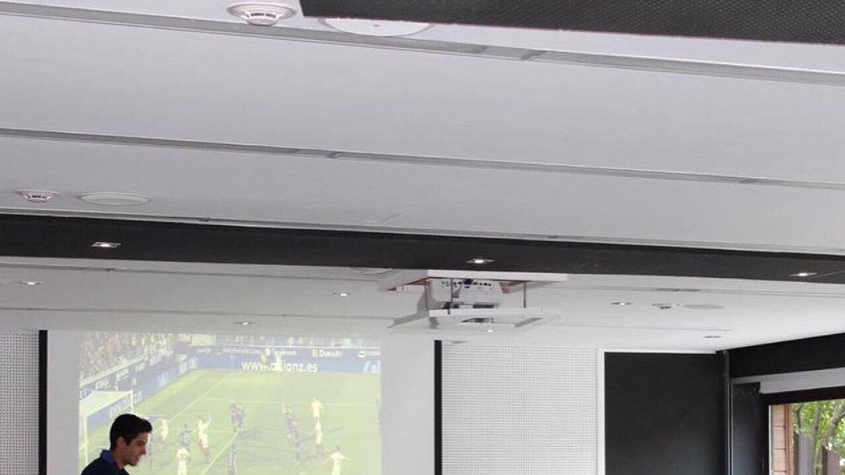 Xerrada arbitral a l'FC Andorra prèvia al debut