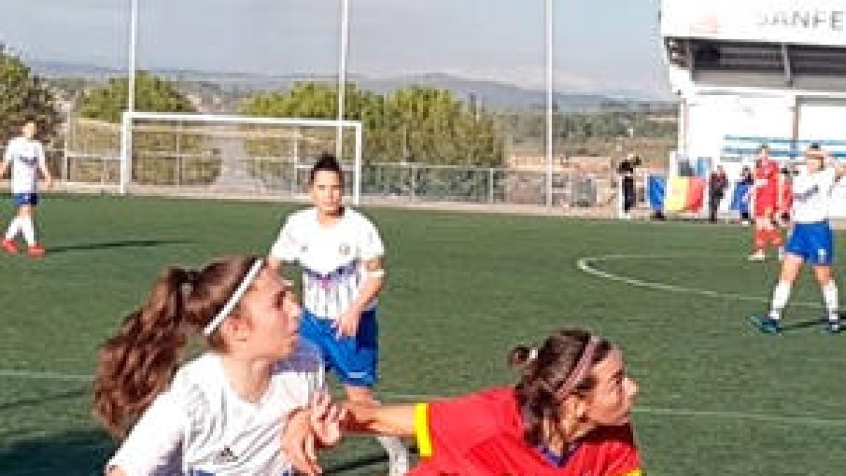 L'Enfaf derrota el Levante Las Planas i segueix invicte (2-1)