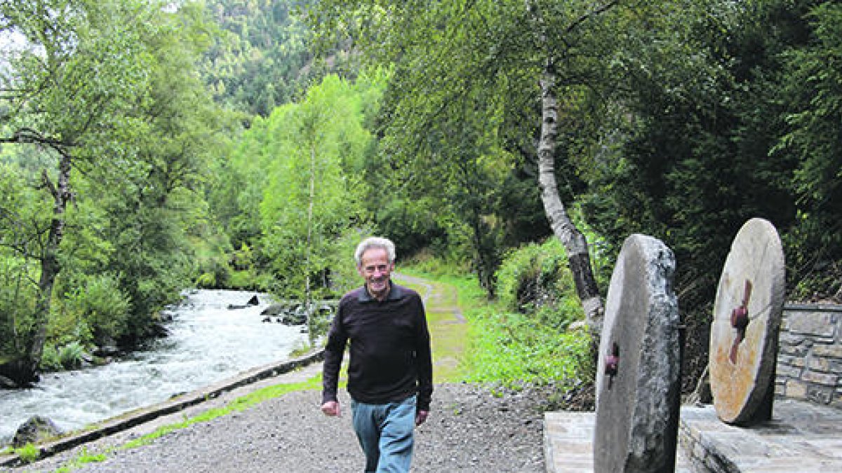 Ansalonga recupera les pedres de la mola pública