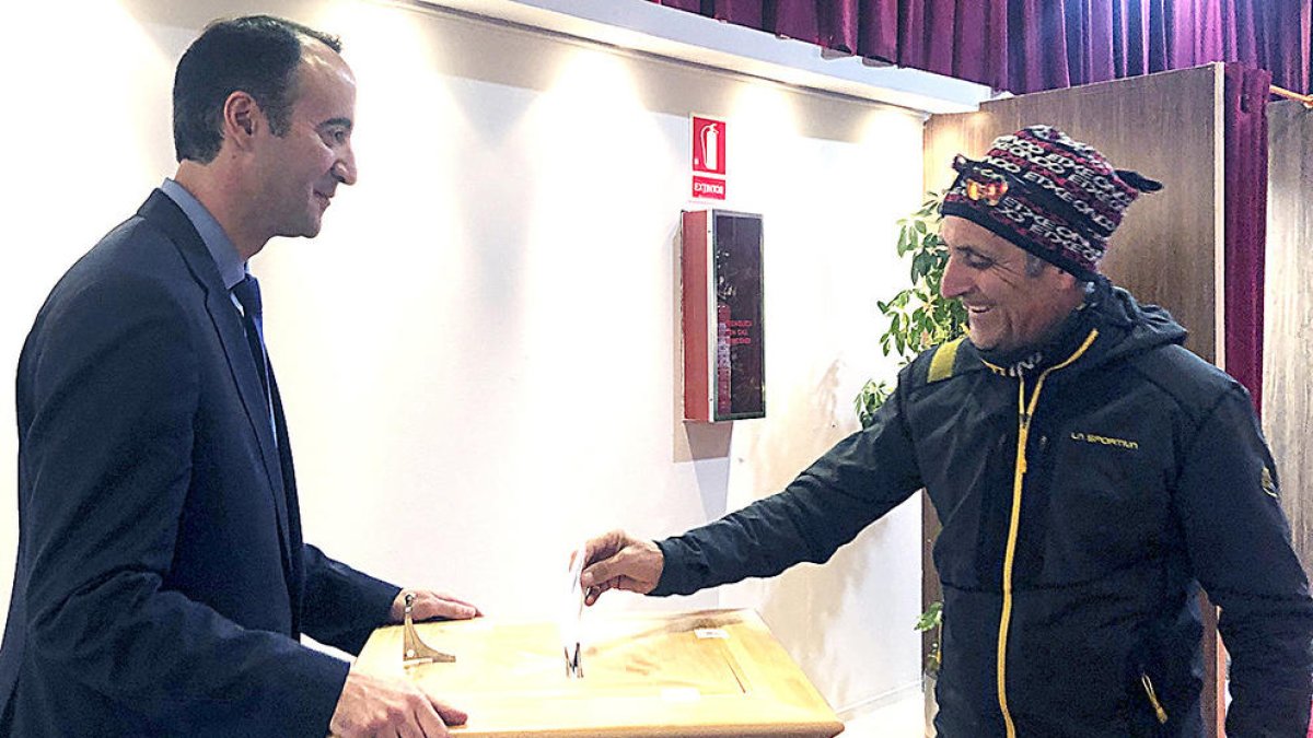 Atrets pel pica-pica