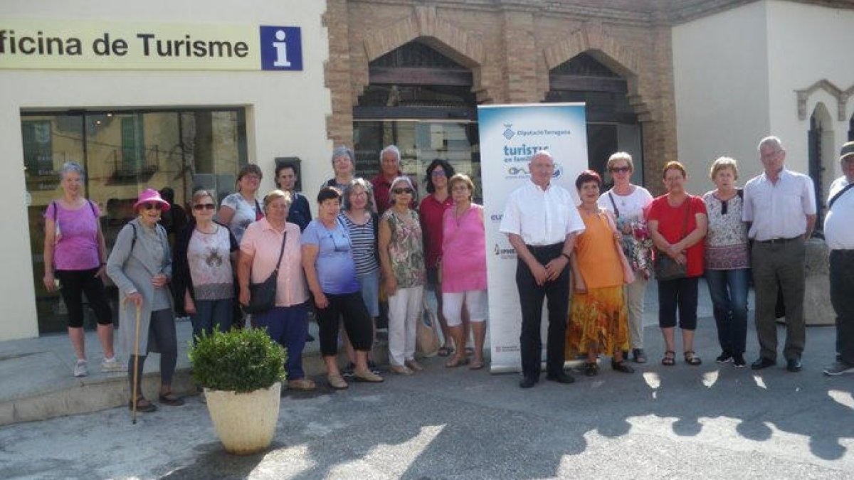 Els padrins visiten la localitat de Montblanc
