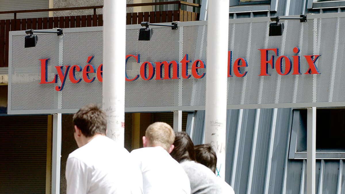 Previsió d'aules buides per la vaga dels mestres francesos