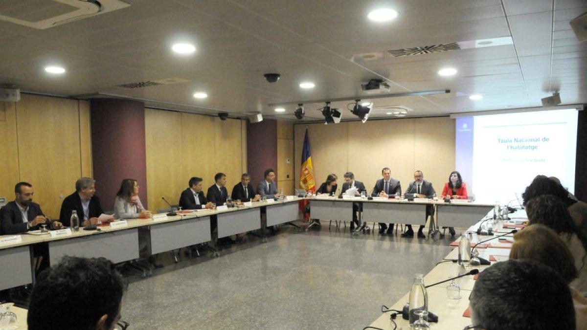 L'AGIA critica que el Consell hagi desautoritzat la Taula de l'Habitatge