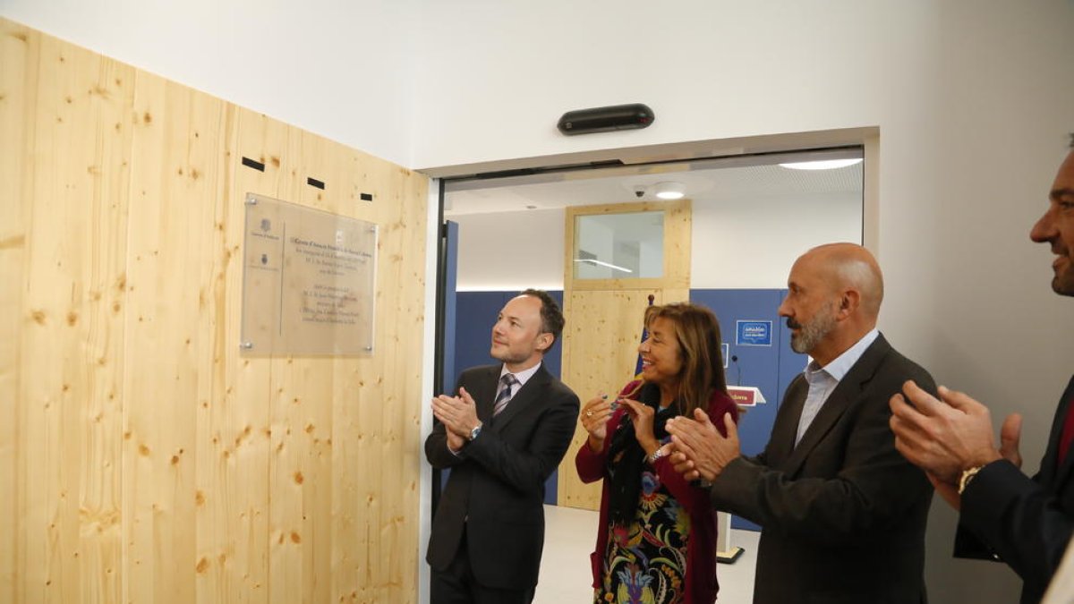Santa Coloma inaugura el Centre d'Atenció Primària