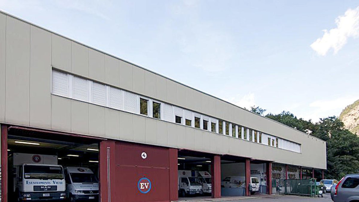 Establiments Vidal i Cavand creen el primer grup logístic