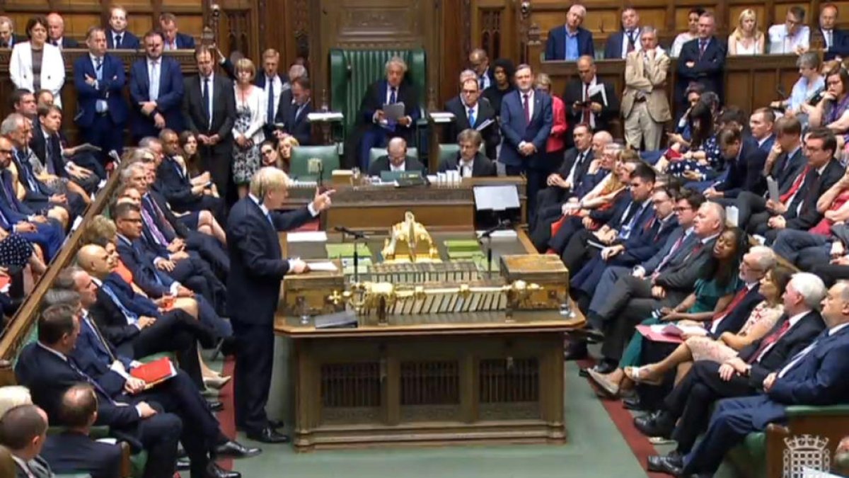 Johnson suspèn el Parlament per evitar el veto al Brexit sense acord