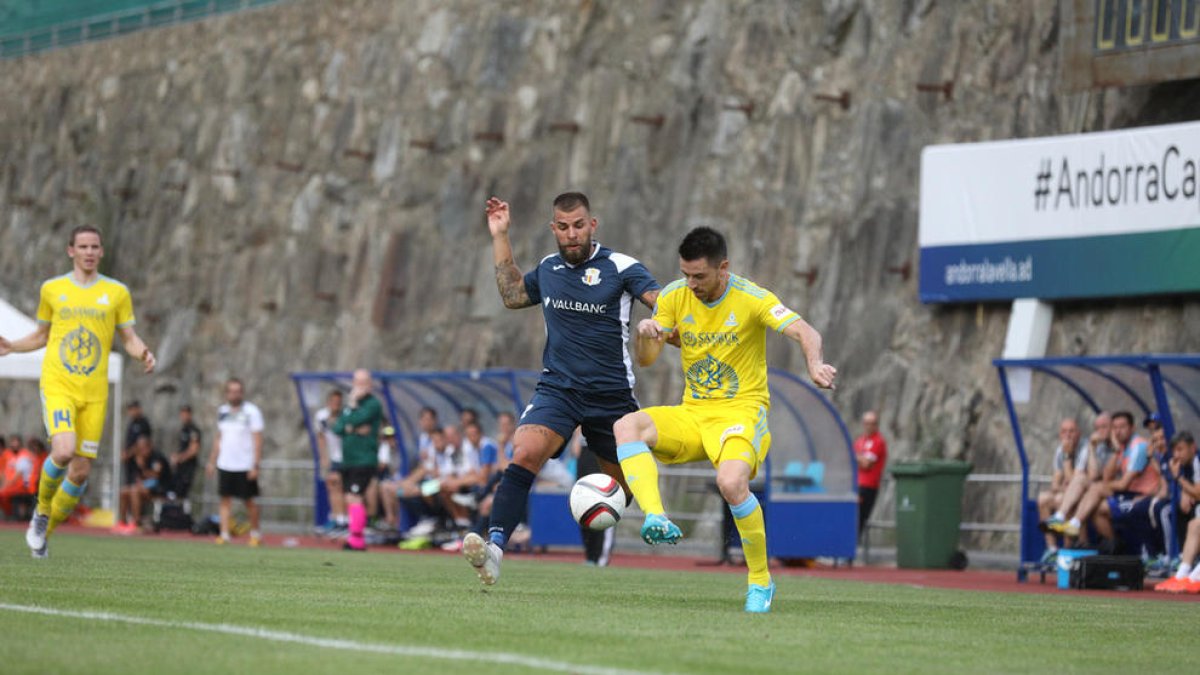 La UEFA reparteix 1,4 milions