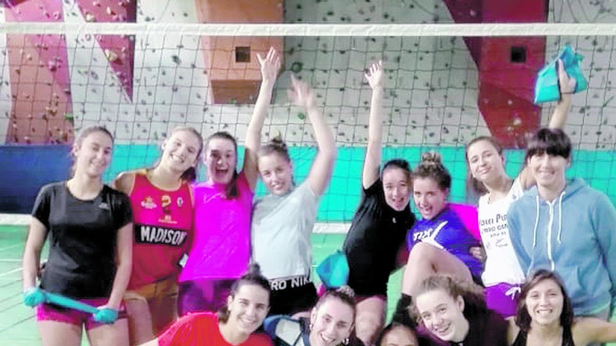 La selecció femenina torna després de quasi 30 anys