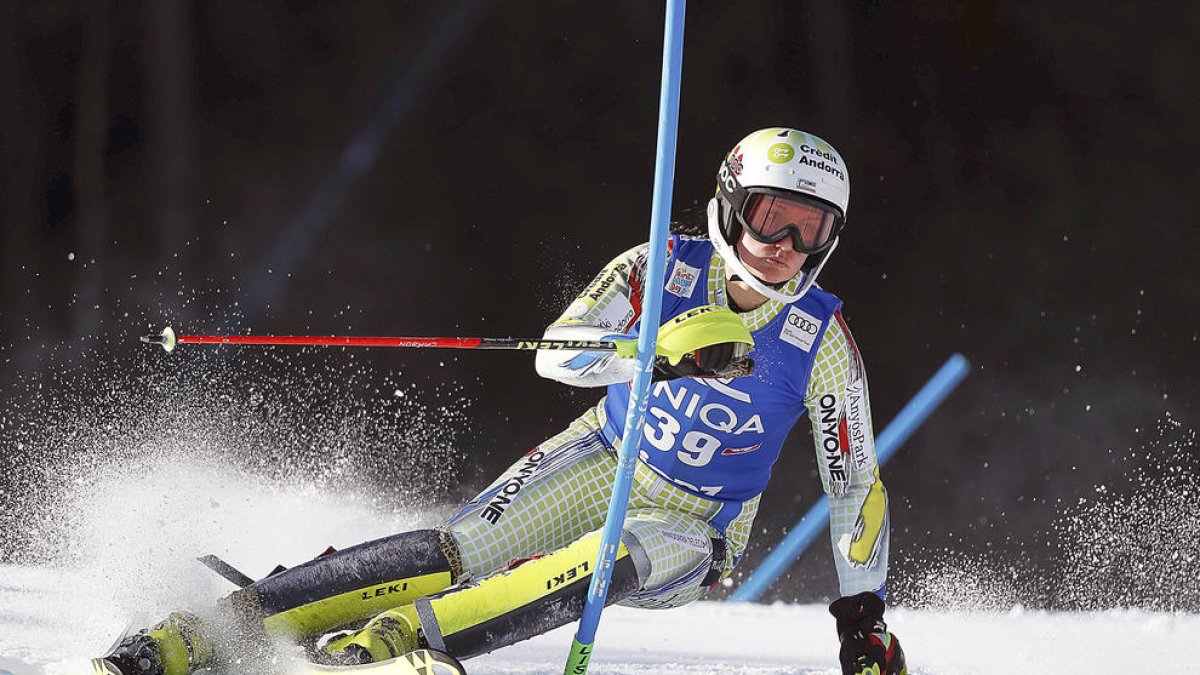 Mimi Gutiérrez no entra a la segona mànega a Lienz