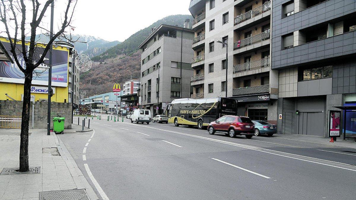 La policia deté un conductor begut i drogat després d'una persecució