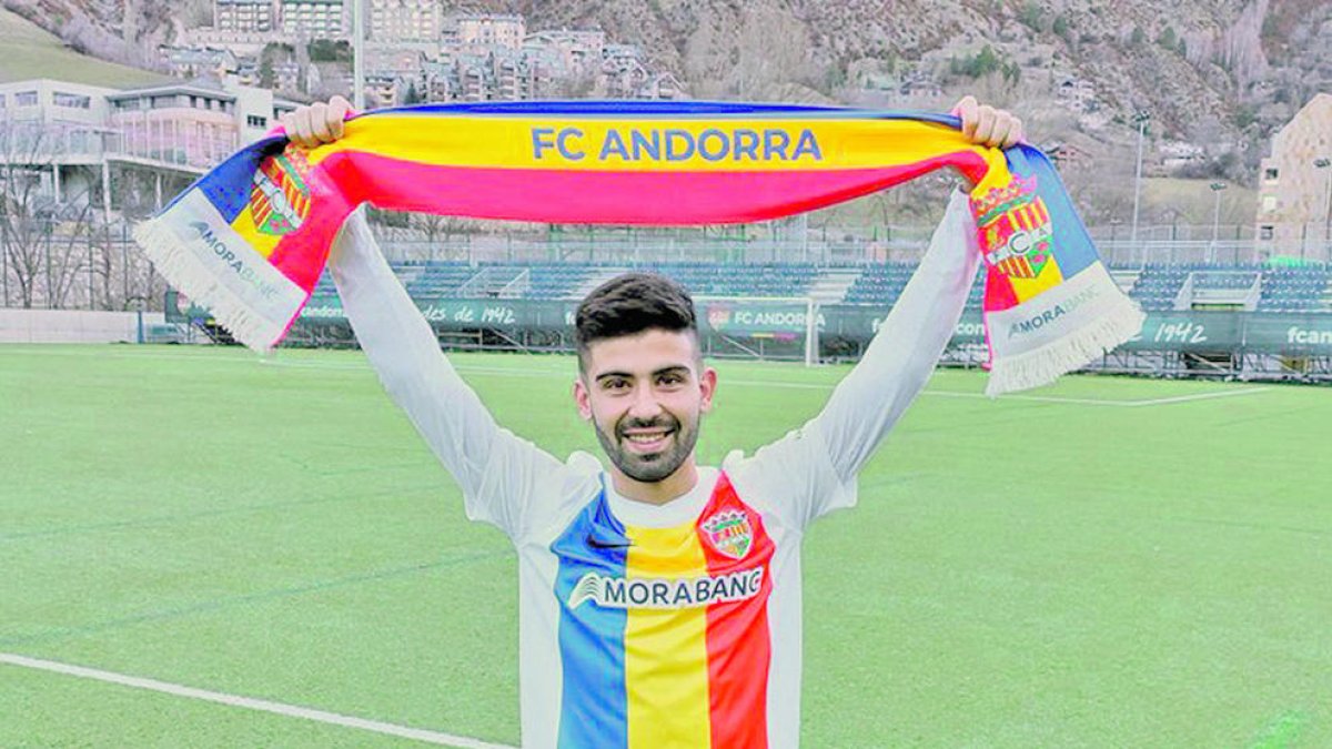 El migcampista Adrià Lledó, nou fitxatge d'hivern de l'FC Andorra