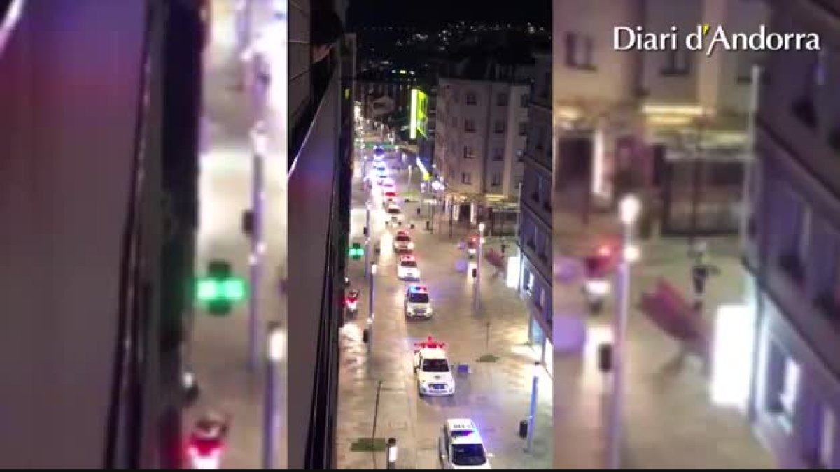 Els cossos especials homenatgen als sanitaris pels carrers d'Escaldes i Andorra