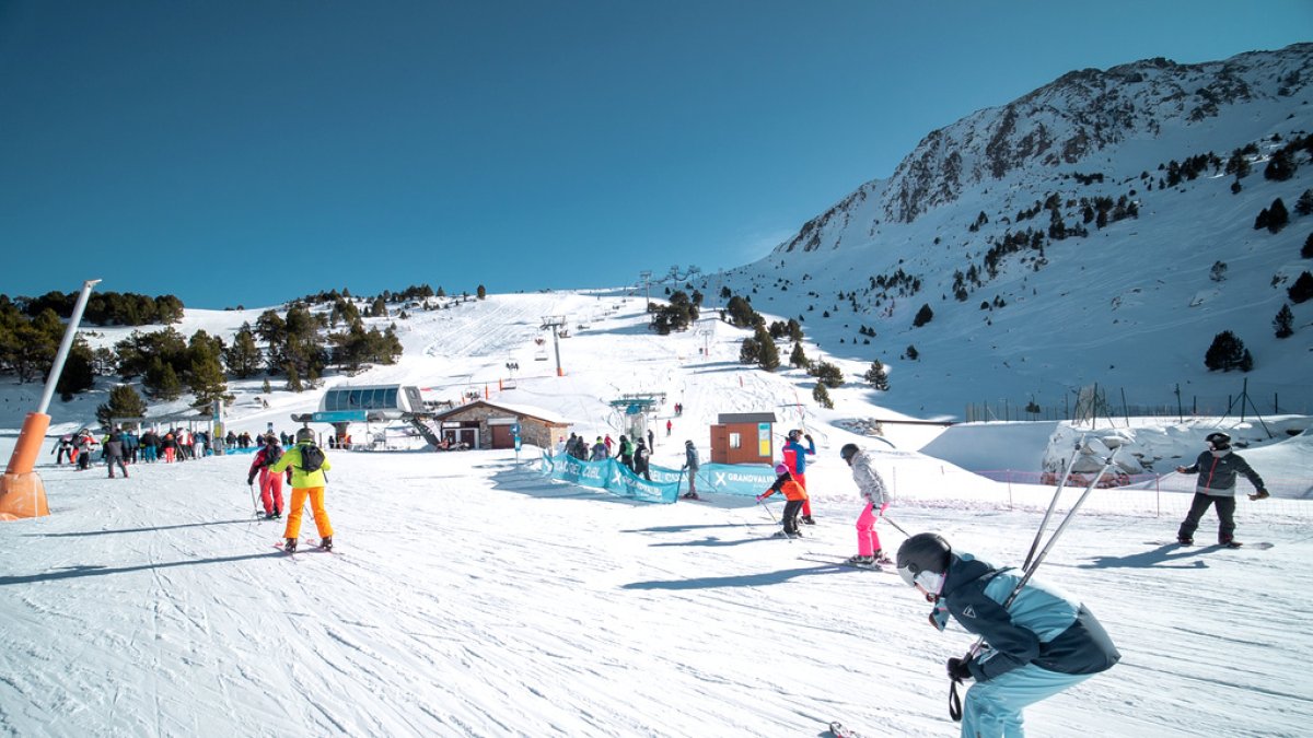 Grandvalira rep gairebé 330.000 esquiadors durant les vacances
