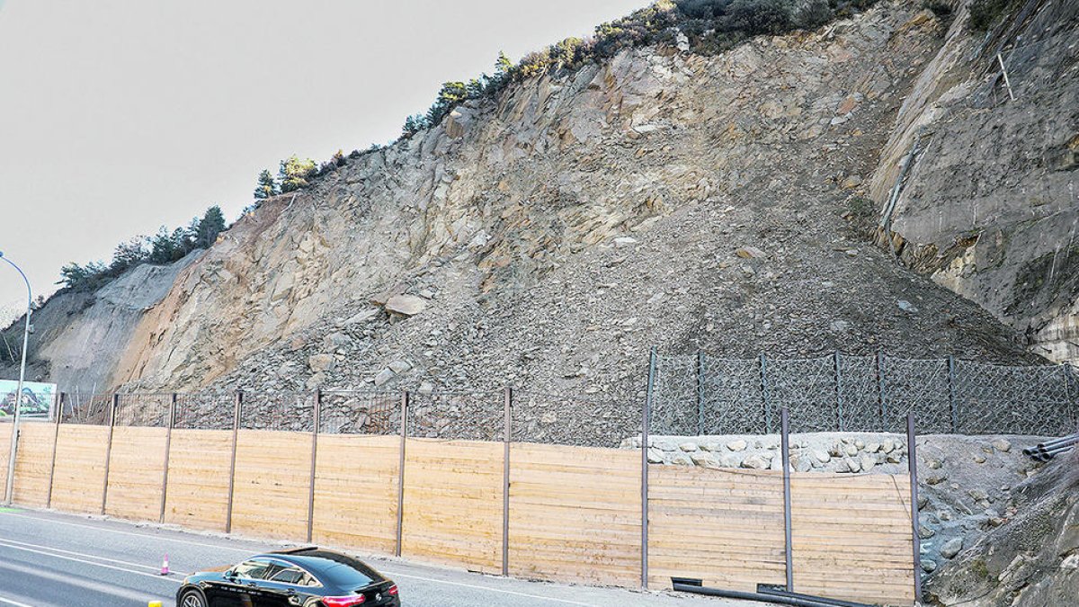 La protecció de l'esllavissada de la Portalada ja ha costat prop de 280.000 euros