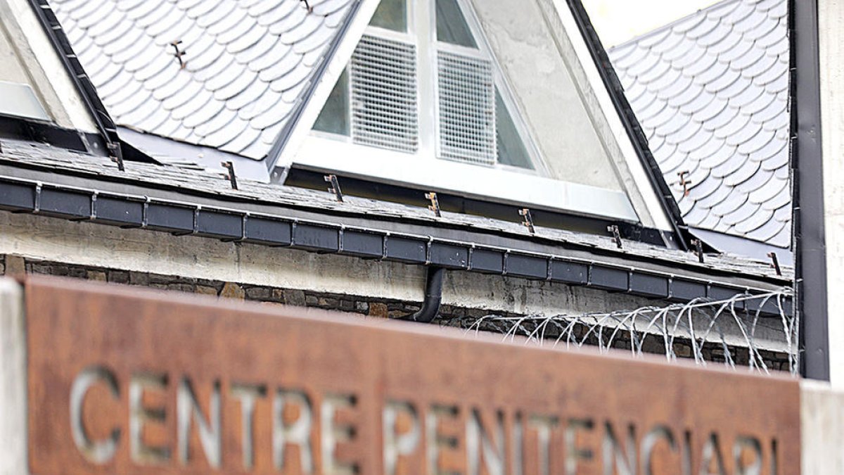 El joier acusat d'abús a una menor volia un càstig a l'Estat pel seu empresonament