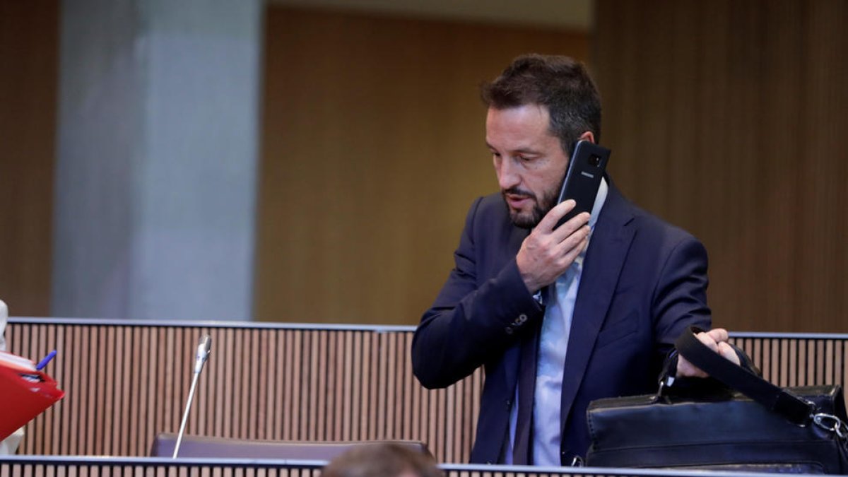 El PS aposta pel banc de desenvolupament social